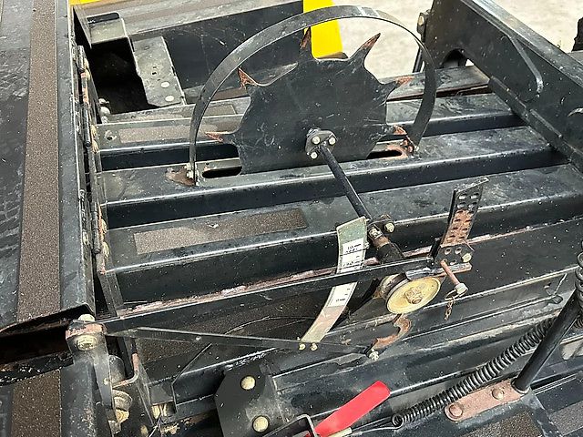 New Holland BB9060 Cropcutter