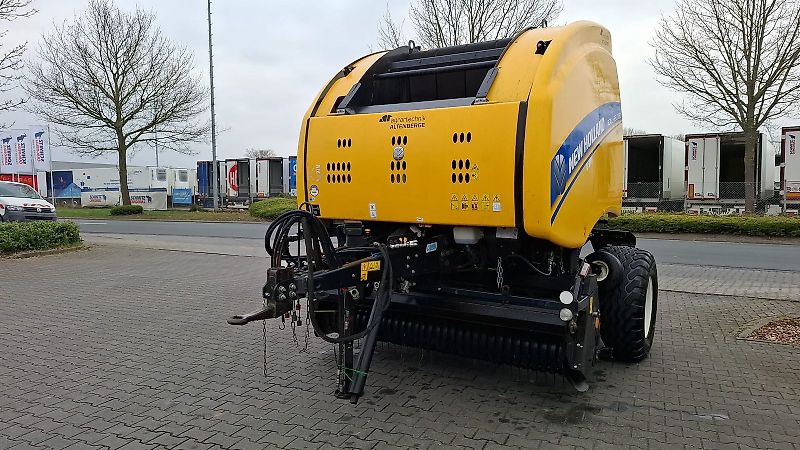New Holland RB 180