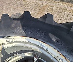 Vredestein 16.9R34 MOLCON DUBBELLUCHT Vredestein 16.9R34 MOLCON DUBBELLUCHT