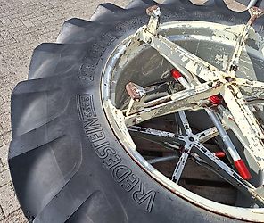 Vredestein 16.9R34 MOLCON DUBBELLUCHT Vredestein 16.9R34 MOLCON DUBBELLUCHT