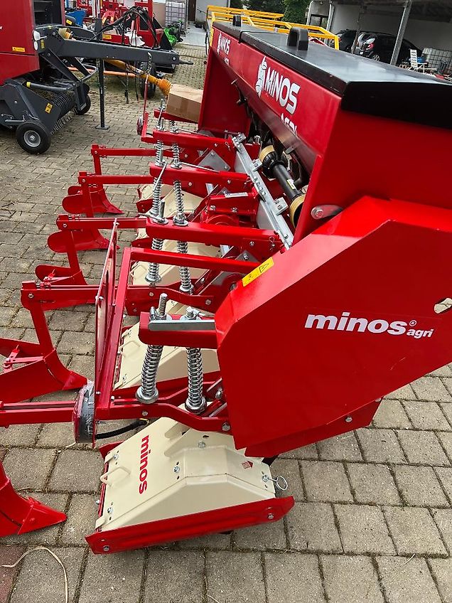 Minos Agri R 5