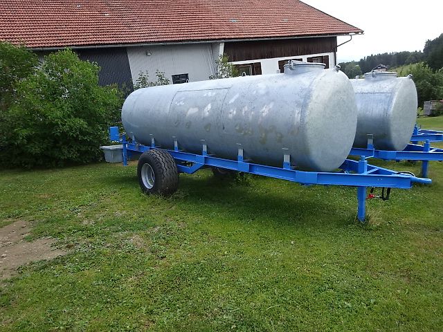 SVD- Wasserfaß- Weidefass- 5000 Liter mit Tränkebecken 5000 Liter- Wasserfaß - mit hydrl. Bremse