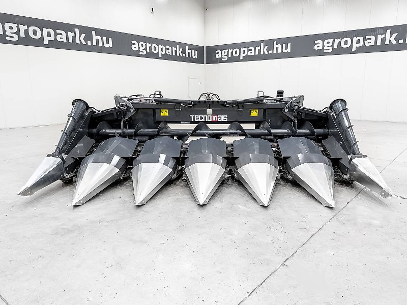 Tecnomais TMRP2 6R-F corn header, 6 row, foldable, 75 cm, for John Deere W and T combines, chopper, stalk crushers