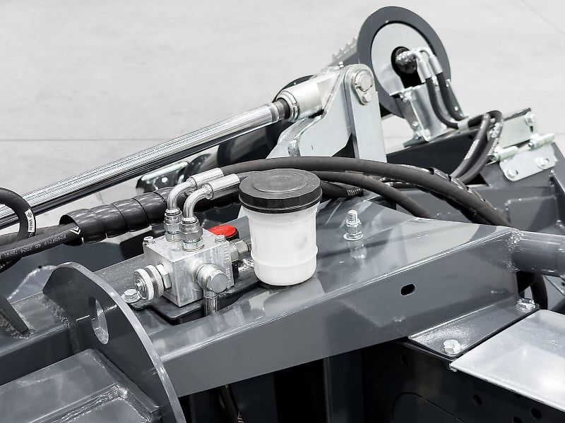 Tecnomais TMRP2 6R-F corn header, 6 row, foldable, 75 cm, for John Deere W and T combines, chopper, stalk crushers