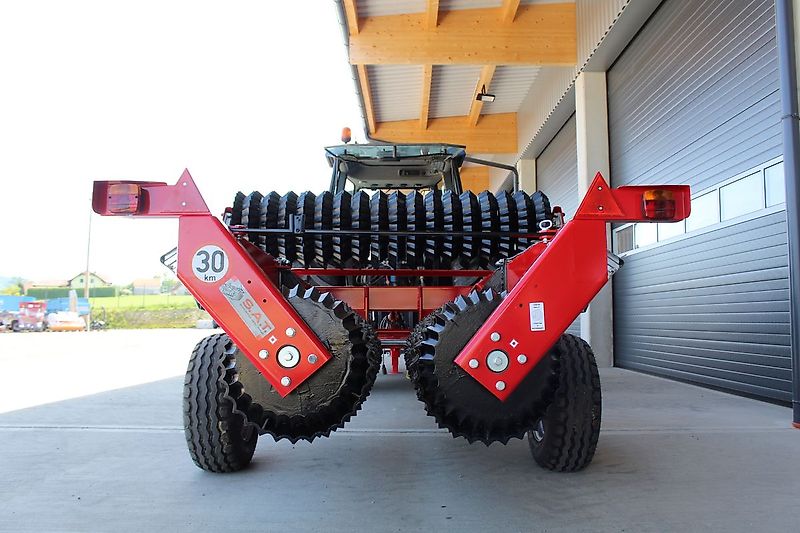 SMS Ackerwalze mit Prismenringen Teran 700