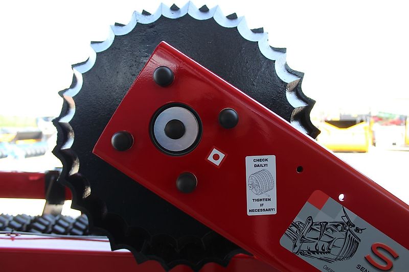 SMS Ackerwalze mit Prismenringen Teran 700