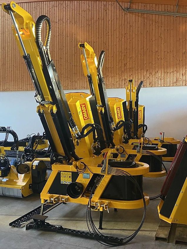 Omarv Böschungsmulcher Auslegemulcher Schlegelmulcher Mulcher