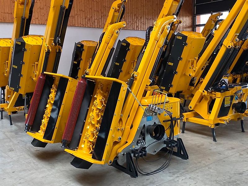 Omarv Böschungsmulcher Auslegemulcher Schlegelmulcher Mulcher