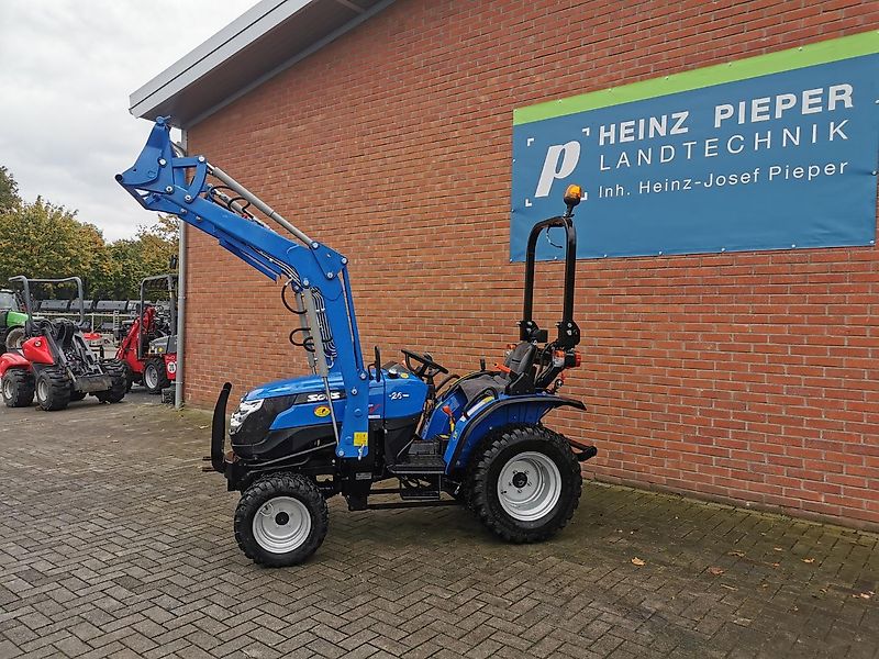 Solis 26 mit Agromasz Frontlader