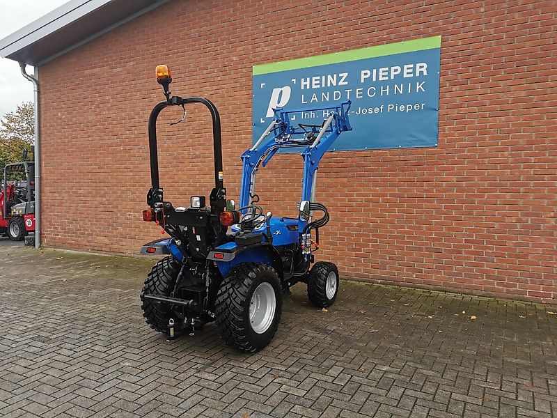 Solis 26 mit Agromasz Frontlader