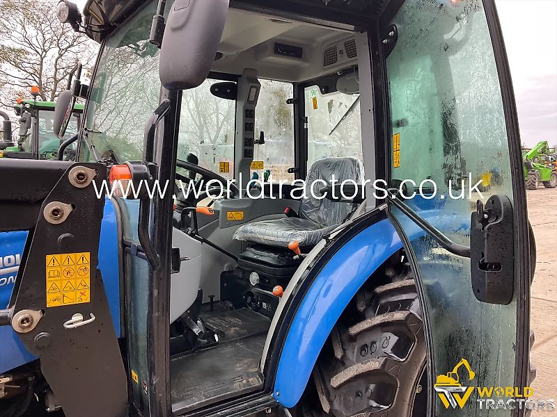 New Holland BOOMER 55