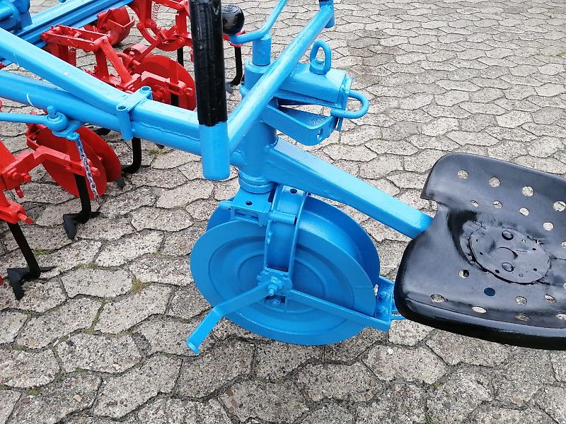 Rau Keine Schmotzer Hacke!! Vier Reihige Rau Hacke mit Kulturschutzscheiben &Exaktsteuerung in Manueler Ausführung