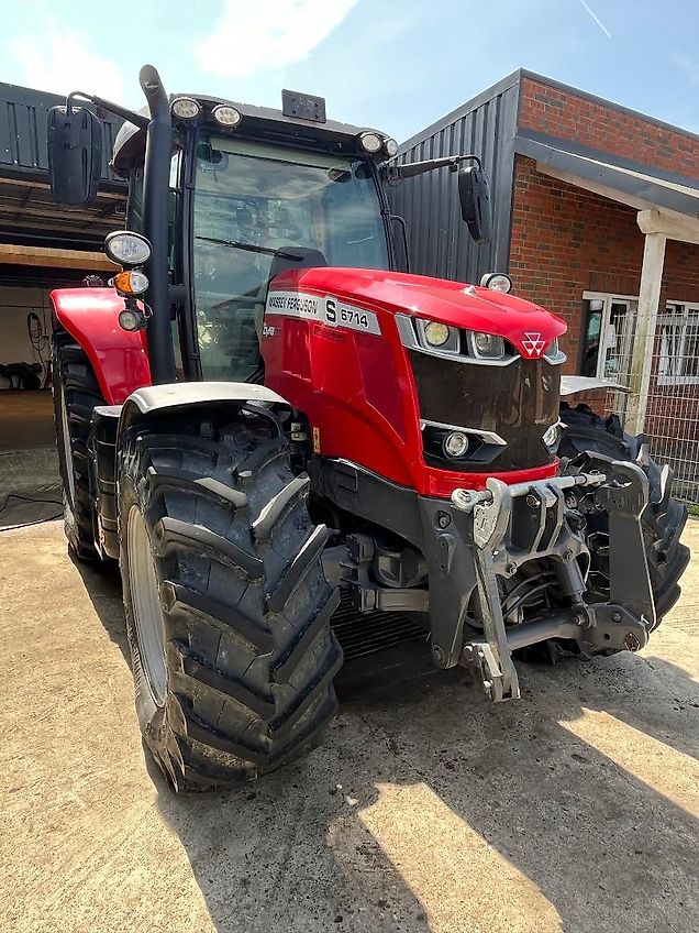Massey Ferguson 6714 Dyna VT (wie neu)