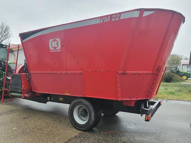 Kongskilde VM - 22 -2 BM MULTI feeder mixer with straw blower Few operating hours were used!