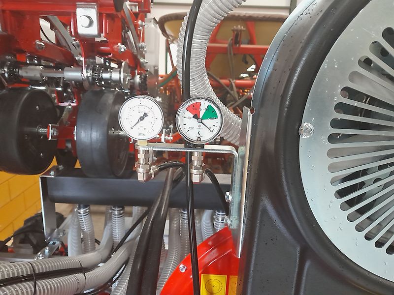 Agricola Italiana Groentezaaimachine