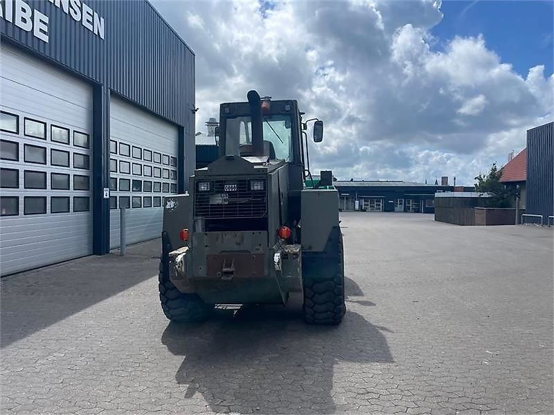 Case 721 med Volvo skift