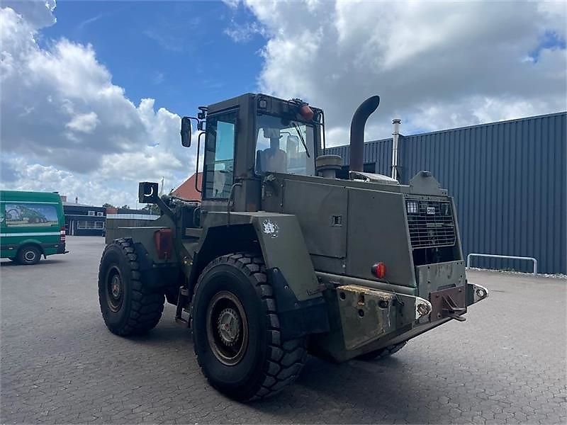 Case 721 med Volvo skift