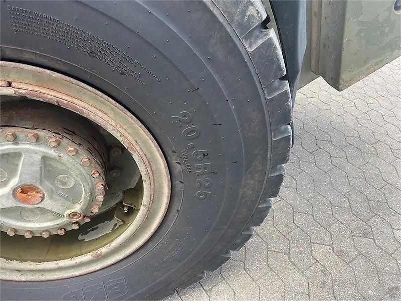 Case 721 med Volvo skift