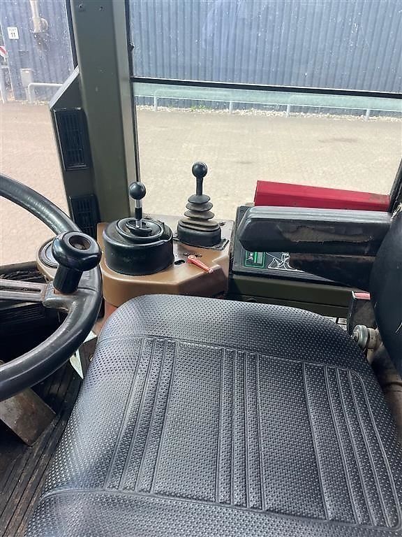 Case 721 med Volvo skift