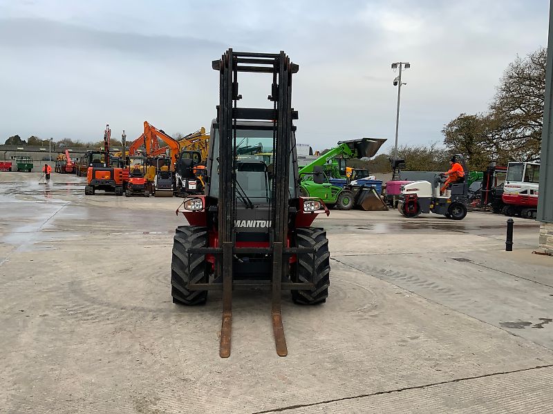 Manitou M30-4 Rough Terrain Fork lift (ST24957)