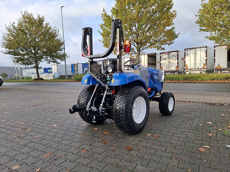 New Holland Boomer 25 Stage V