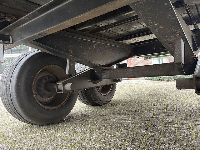 Deutz-Fahr K570 opraapwagen