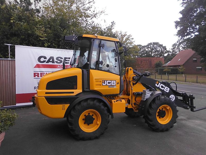 JCB 409 AGRI