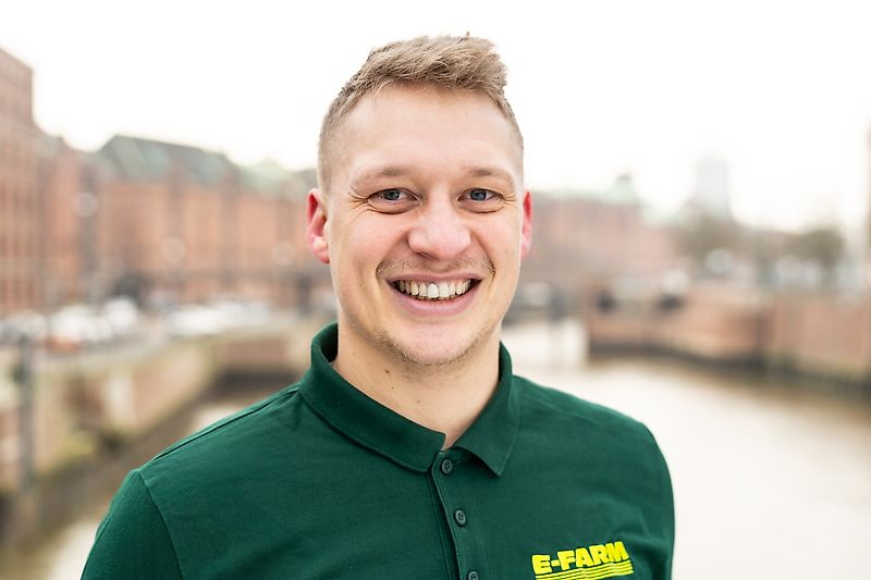 Pogovorni partner Gospod Sören Lüdtcke-Hollm