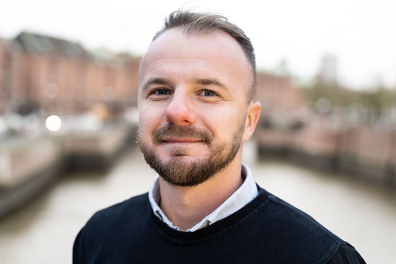 Pogovorni partner Gospod Nemanja Arsic