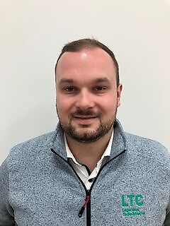 Pogovorni partner Gospod Dominik Friesenbichler