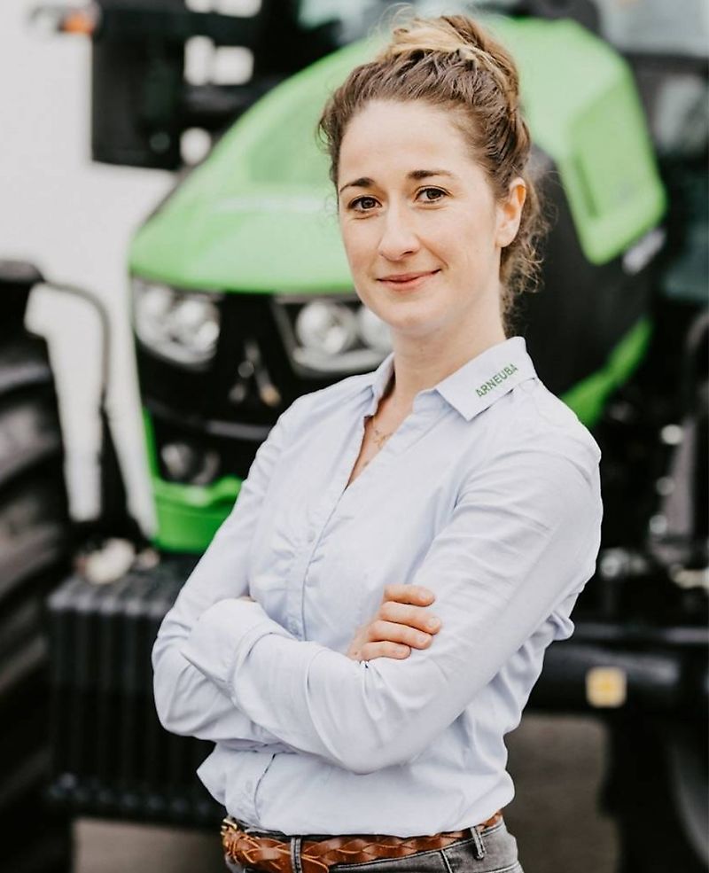 Pogovorni partner Gospa Anika Bach